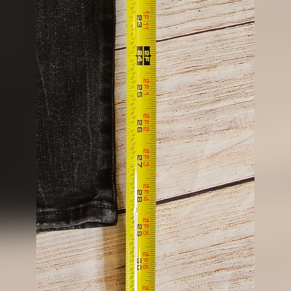 American Eagle Next Level Flex Distressed look Jeans - Picture 7 of 9